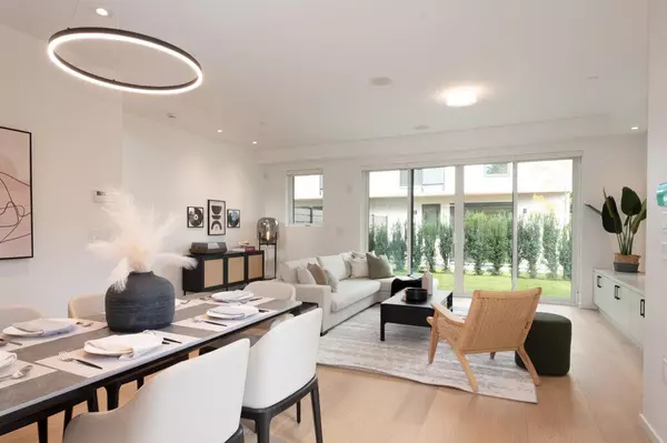 Vancouver, BC V5V 1A4,122 E 17th AVE