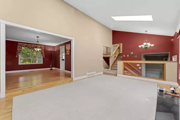 Richmond, BC V6Y 2X2,8340 Lunen RD