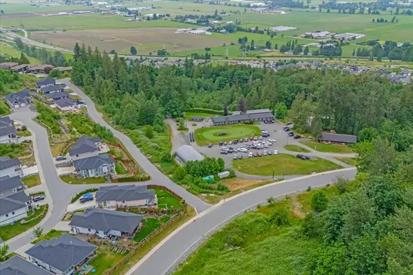 8235 Harvest PL Chilliwack, BC V4Z 0E4