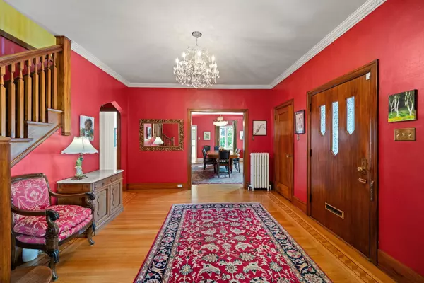 Vancouver, BC V6M 1H1,1519 W 35th AVE