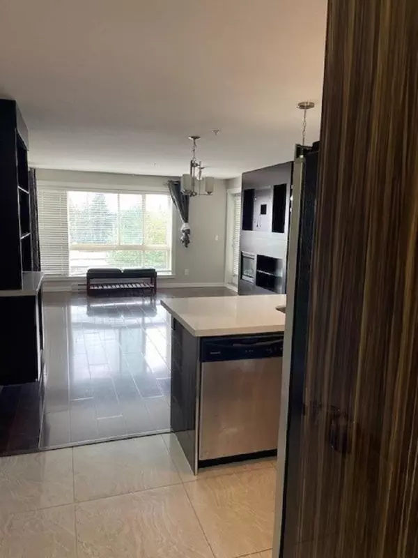 Maple Ridge, BC V2X 2T4,22318 Lougheed HWY #205