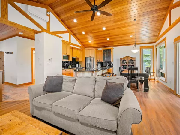 Whistler, BC V8E 0A8,2314 Cayley Close