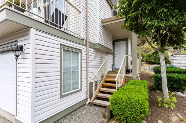 Abbotsford, BC V3H 8H5,35287 Old Yale RD #89