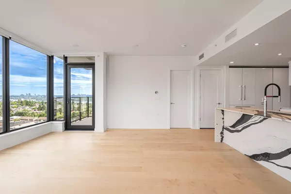 North Vancouver, BC V7L 0J8,135 E 13th ST #1309