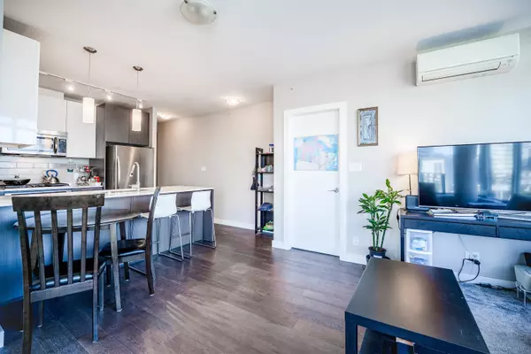 Richmond, BC V7C 0A5,6971 Elmbridge WAY #708