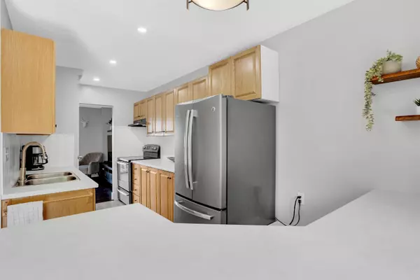 Port Moody, BC V3H 2S4,160 James RD
