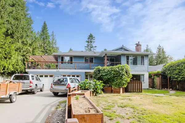 7838 Redrooffs RD, Halfmoon Bay, BC V7Z 1A4