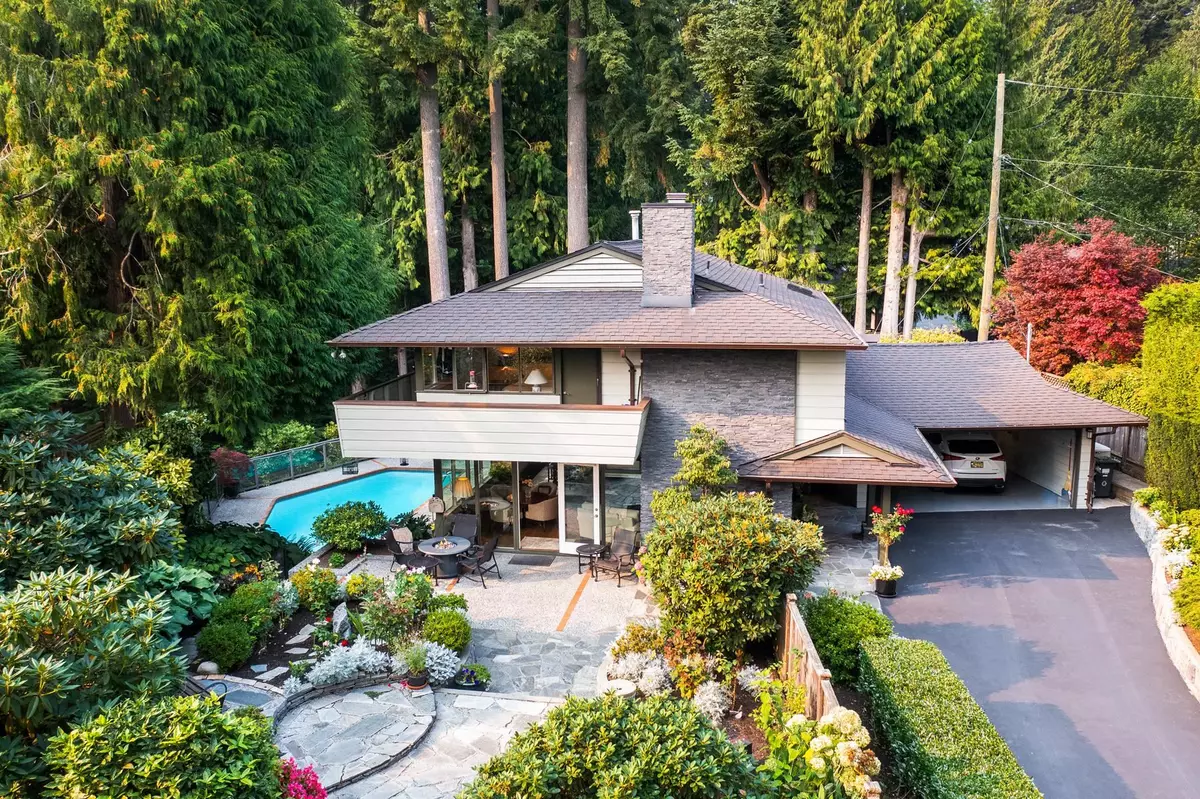 North Vancouver, BC V7R 4L6,4423 Patterdale DR