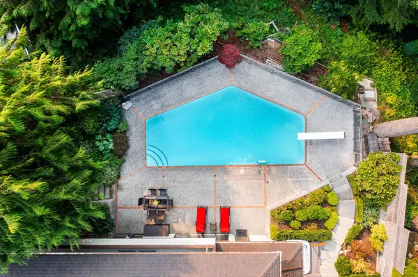 North Vancouver, BC V7R 4L6,4423 Patterdale DR