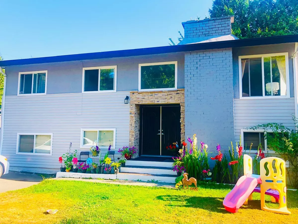 Surrey, BC V3V 2X5,12472 100 AVE