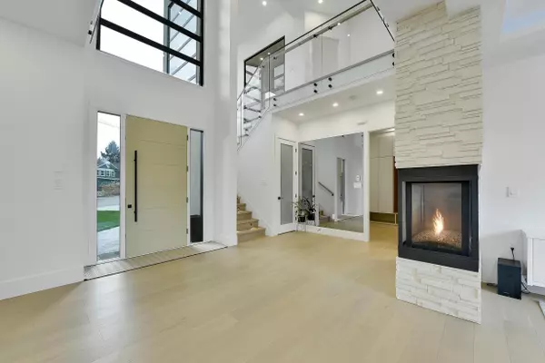 Surrey, BC V4A 1Y5,15711 Aster RD