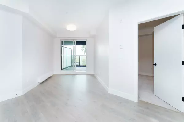 Surrey, BC V3V 0H1,13458 95 AVE #322