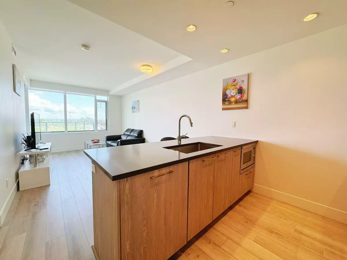 Richmond, BC V6W 0B7,10788 No. 5 RD #711