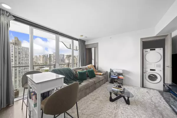 89 Nelson ST #2304 Vancouver, BC V6Z 0E7