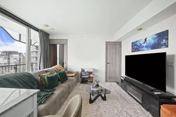 89 Nelson ST #2304 Vancouver, BC V6Z 0E7