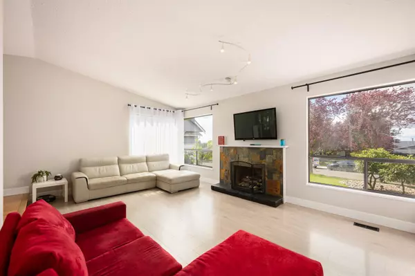 Delta, BC V4C 4E5,7642 Garfield DR