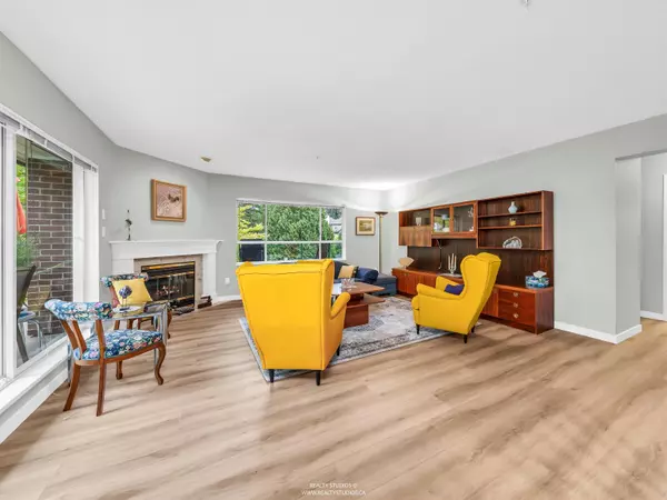 North Vancouver, BC V7H 2Y7,3670 Banff CT #302