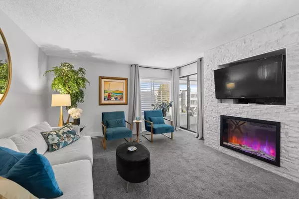 White Rock, BC V4B 3Y2,1355 Winter ST #302
