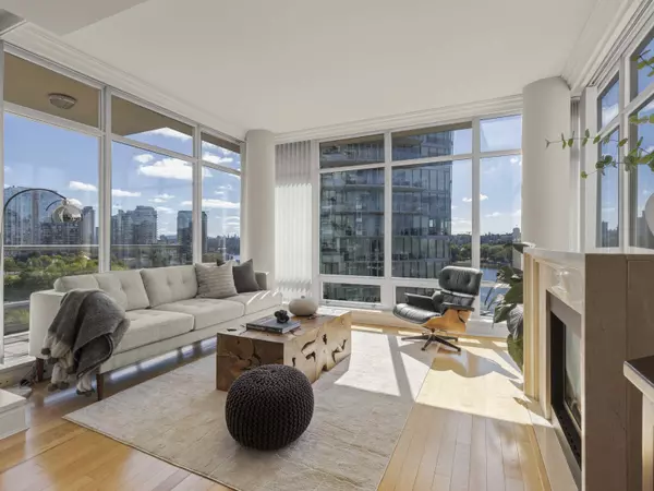 Vancouver, BC V6Z 3E8,1515 Homer Mews #1003