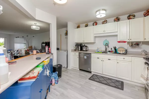 3176 Gladwin RD #208 Abbotsford, BC V2T 6R7