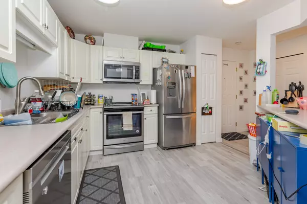 3176 Gladwin RD #208 Abbotsford, BC V2T 6R7