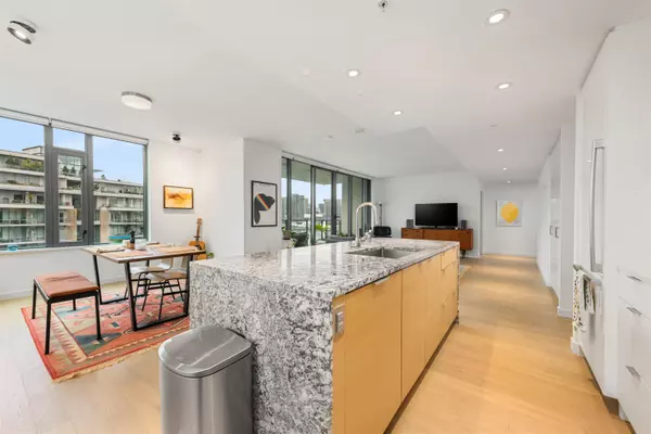 Vancouver, BC V6A 0H4,1678 Pullman Porter ST #903