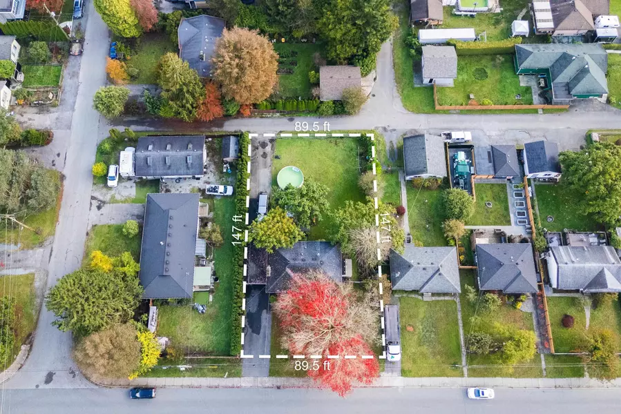 11312 207 ST, Maple Ridge, BC V2X 1W3