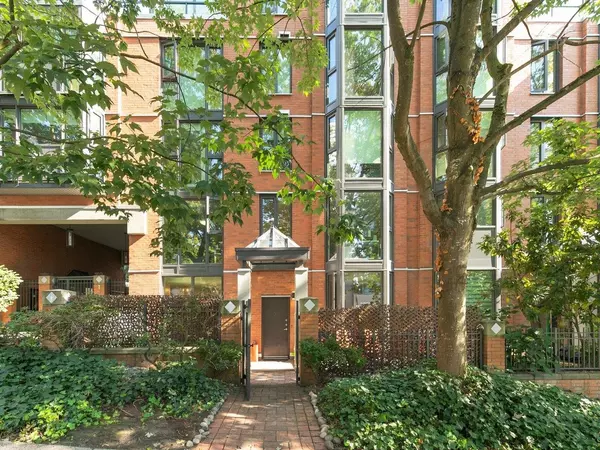 1490 Hornby ST, Vancouver, BC V6Z 1X3