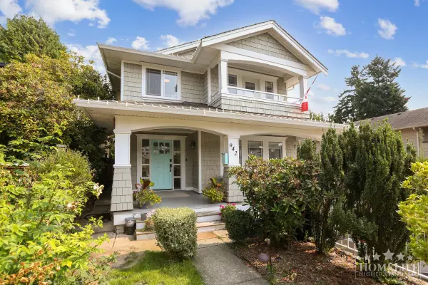 White Rock, BC V4B 4M5,942 Maple ST