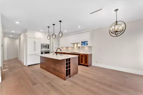 Delta, BC V4K 4J9,5094A Bentley DR