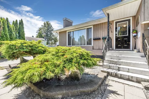 2715 Coast Meridian RD, Port Coquitlam, BC V3B 3M6