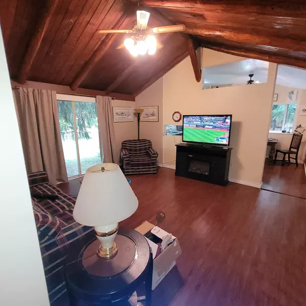 Rosedale, BC V0X 1X1,10821 N Popkum RD