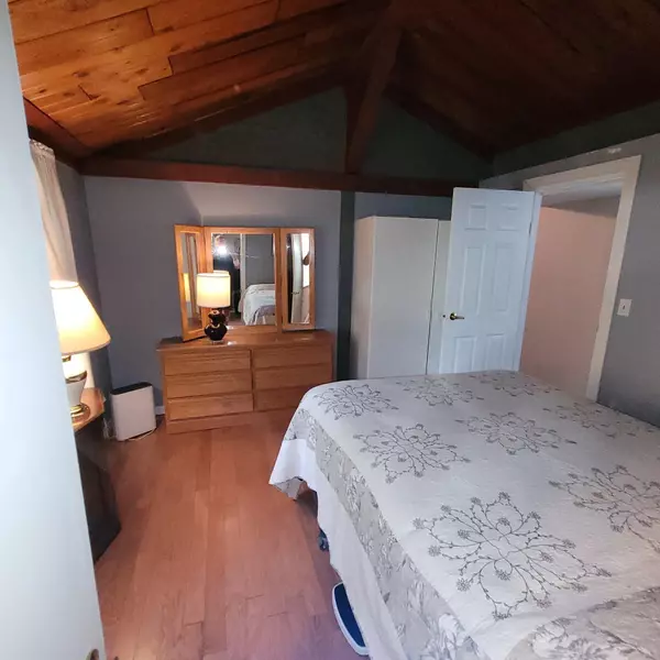Rosedale, BC V0X 1X1,10821 N Popkum RD