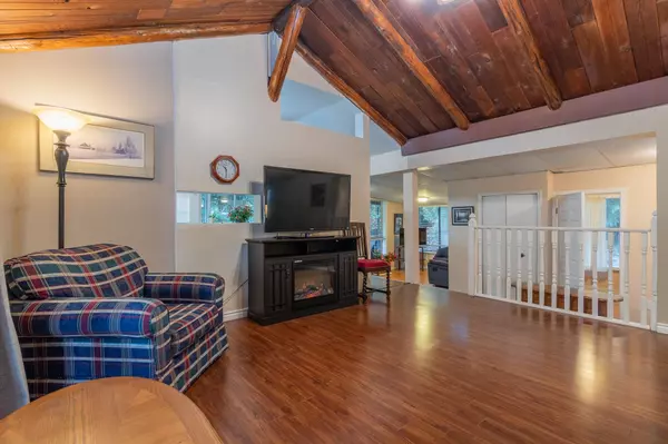 10821 N Popkum RD Rosedale, BC V0X 1X1