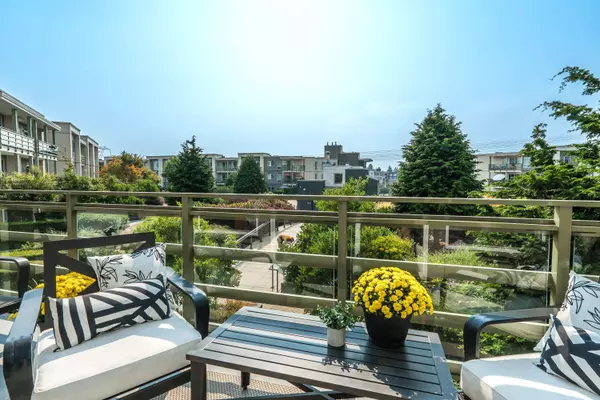 Surrey, BC V3S 2N6,15850 26 AVE #301