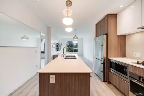 Coquitlam, BC V6Y 0A6,516 Foster AVE #318