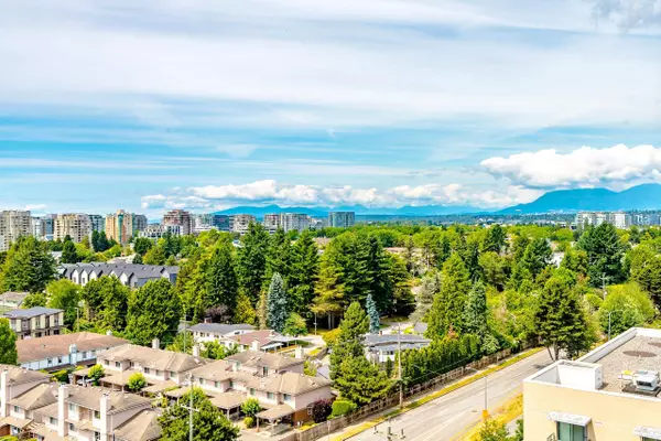 Richmond, BC V6Y 4M1,9188 Cook RD #1502