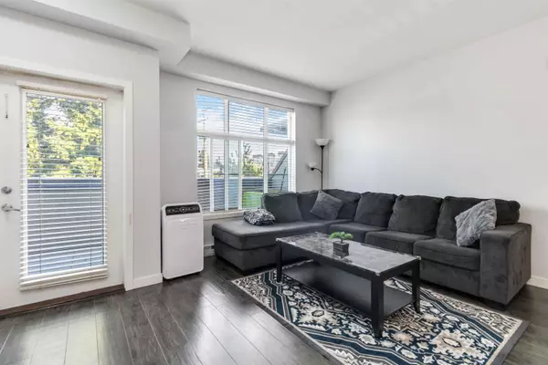 Abbotsford, BC V2T 1S3,32095 Hillcrest AVE #230