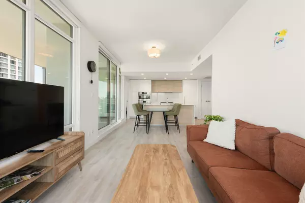 Burnaby, BC V5C 0M6,2085 Skyline CT #1808