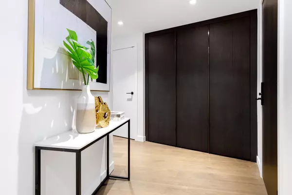 Vancouver, BC V6G 0C7,620 Cardero ST #1201