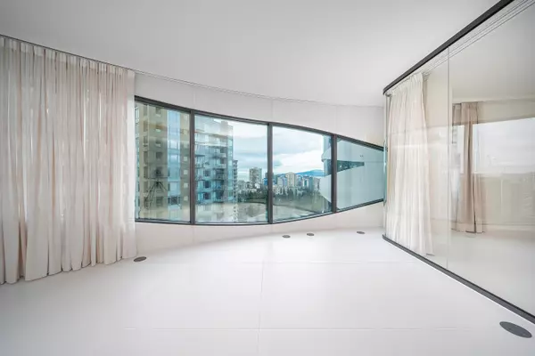 Vancouver, BC V6E 0E5,1033 Nelson ST #1703