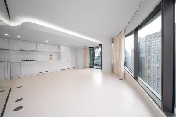 Vancouver, BC V6E 0E5,1033 Nelson ST #1703