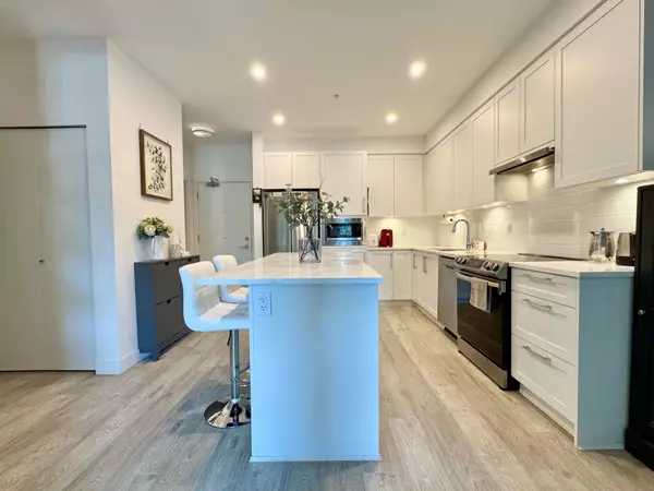 Port Coquitlam, BC V3B 0T3,2160 Grant AVE #208