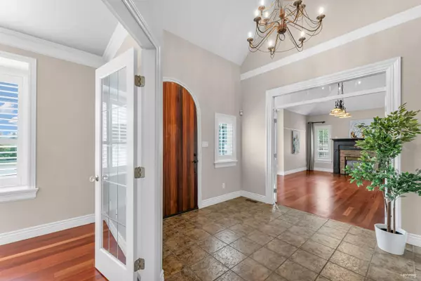 Surrey, BC V4A 9T9,2233 134 ST