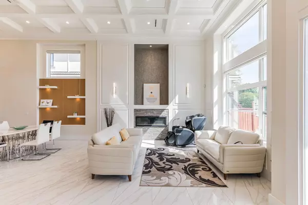 Richmond, BC V7A 4M8,8511 Sierpina DR