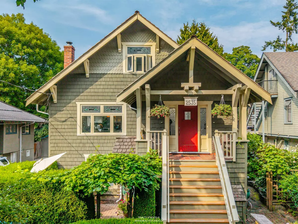 Vancouver, BC V6K 1W4,2535 W 6th AVE #4