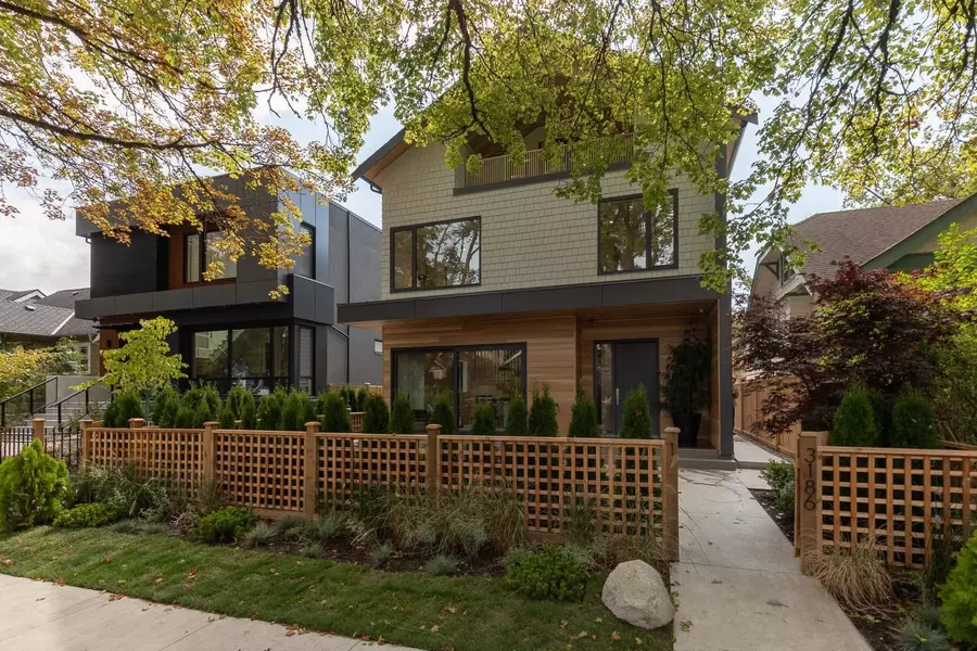 3186 W 11th AVE #1, Vancouver, BC V6K 2M7