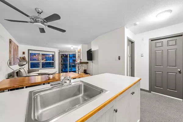 Whistler, BC V8E 1G1,4800 Spearhead DR #202