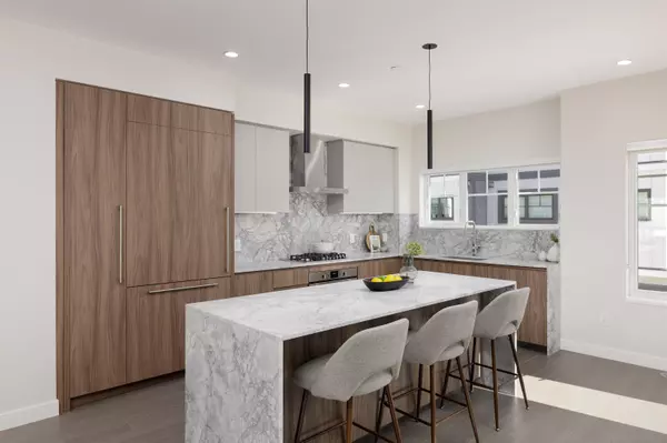 Pitt Meadows, BC V3Y 0G6,19451 Sutton AVE #107