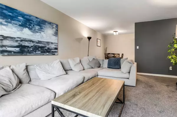 Abbotsford, BC V2S 3K1,2750 Fuller ST #305